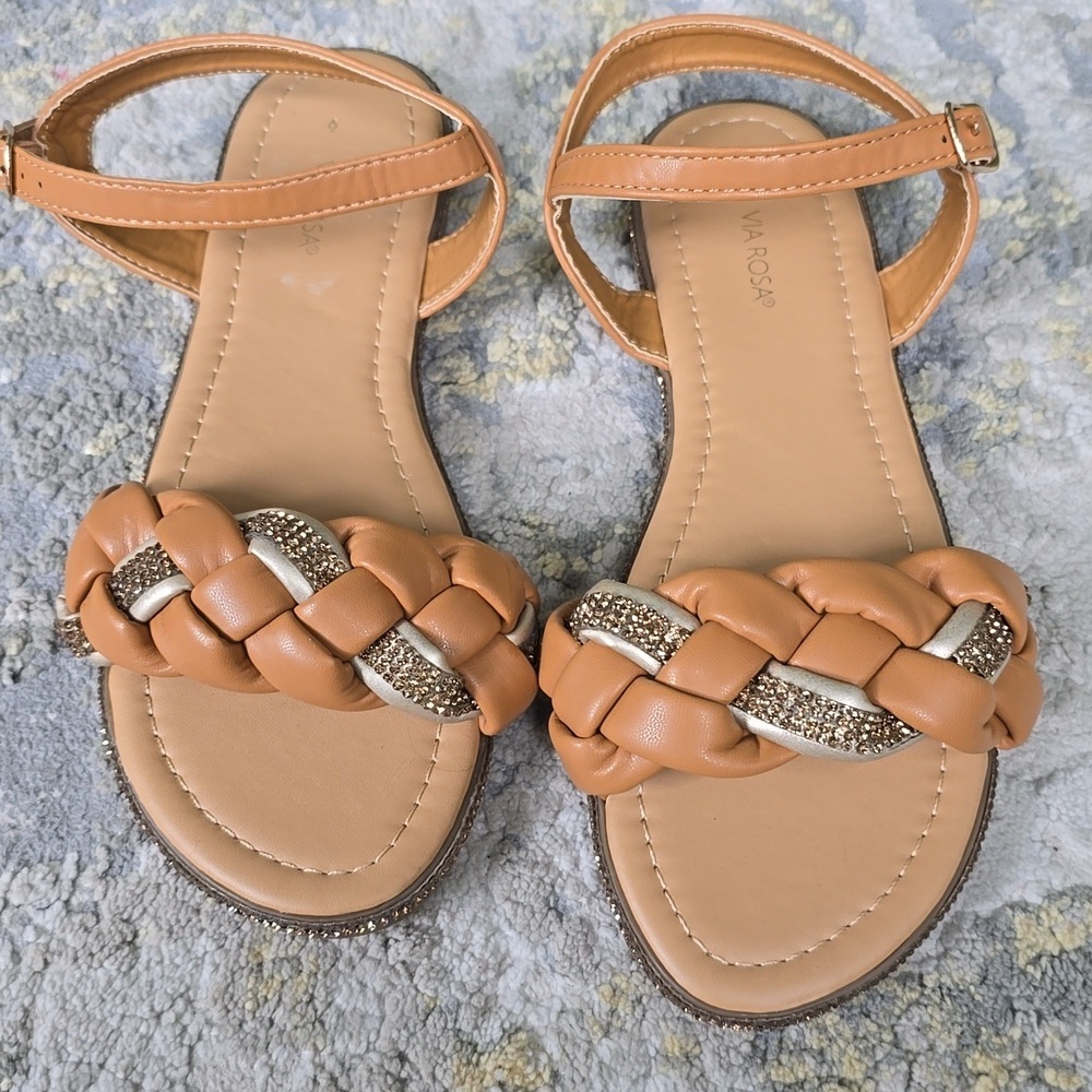 Via Rosa Caramel Elegant Tan Sandals with Gold Accents - Picture 8 of 10